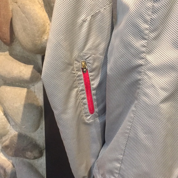 Nike Storm-Fit Jacket - Picture 5 of 7